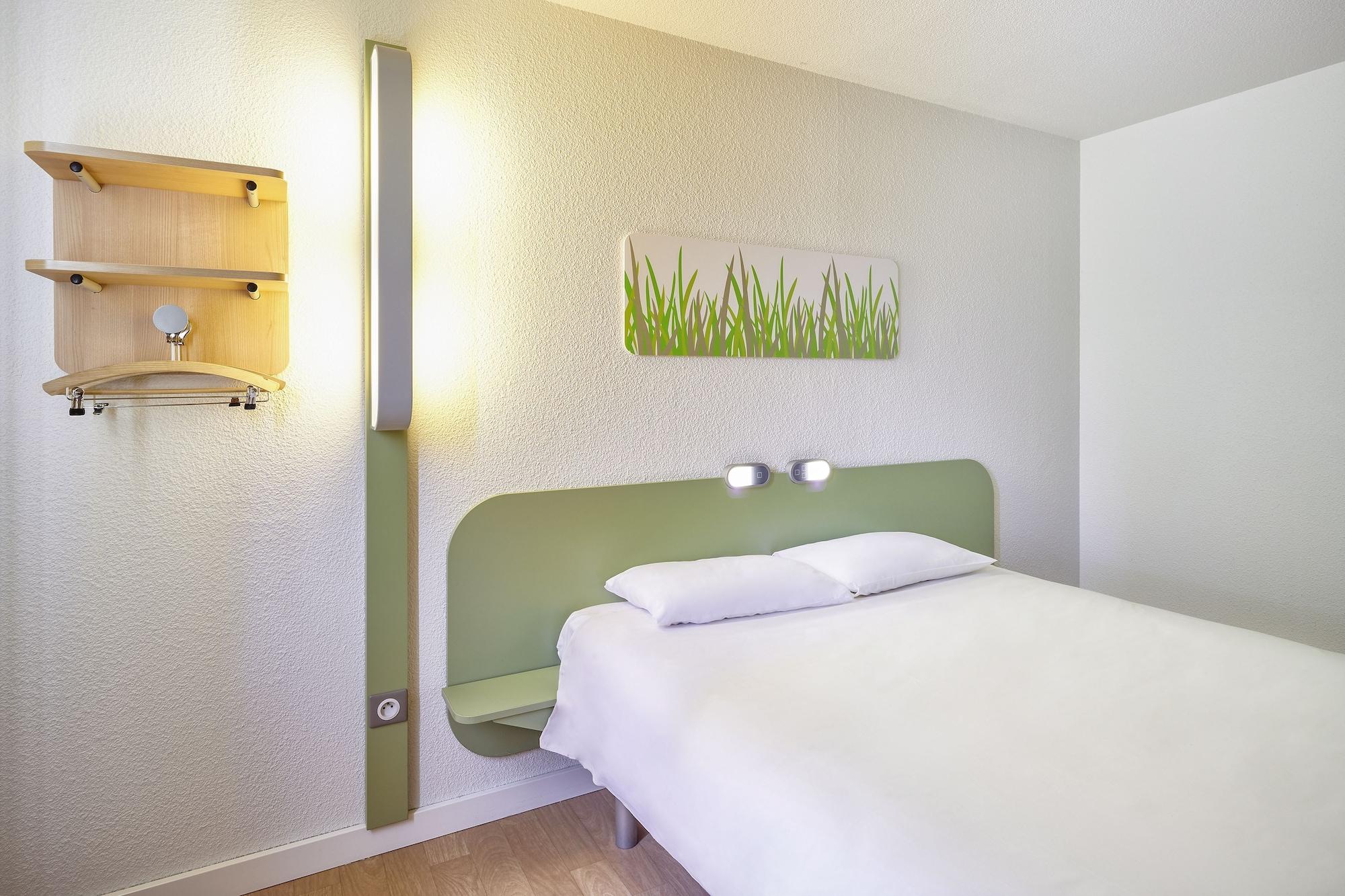 Greet Hotel Annecy Cran-Gevrier ภายนอก รูปภาพ